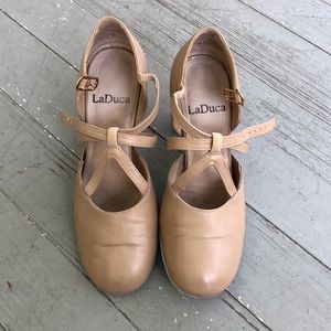 Tan Laduca Elizabeth character shoes size 8